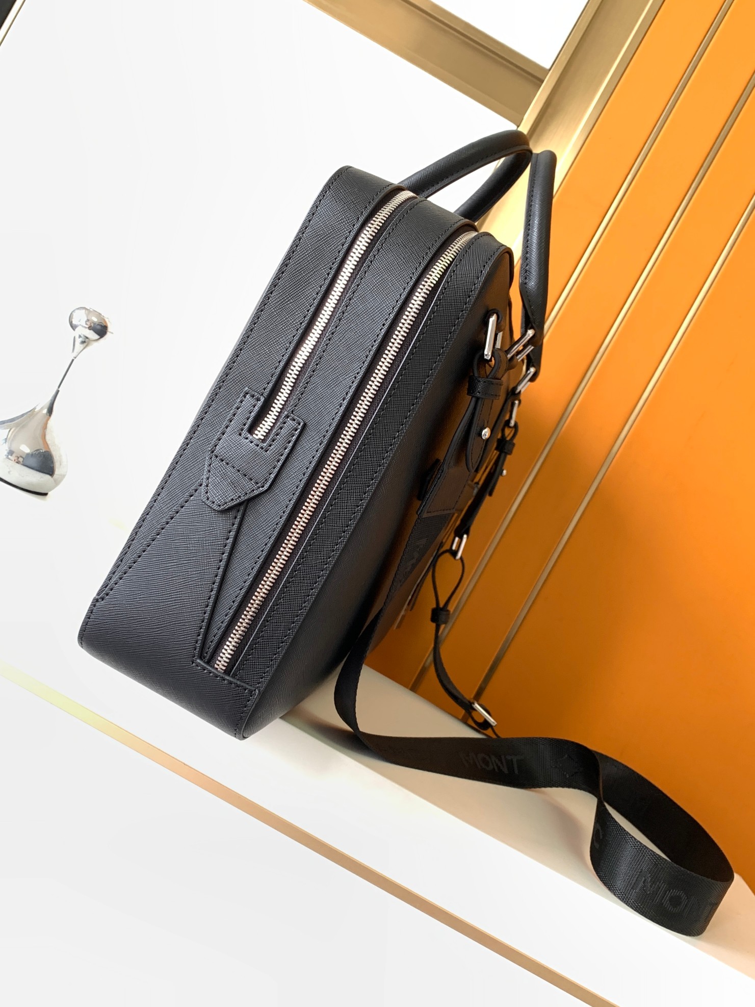 高級メンズトップハンドルバッグ、プレミアム本革ブリーフケース - Laptop Accessories Box のレビューと価格