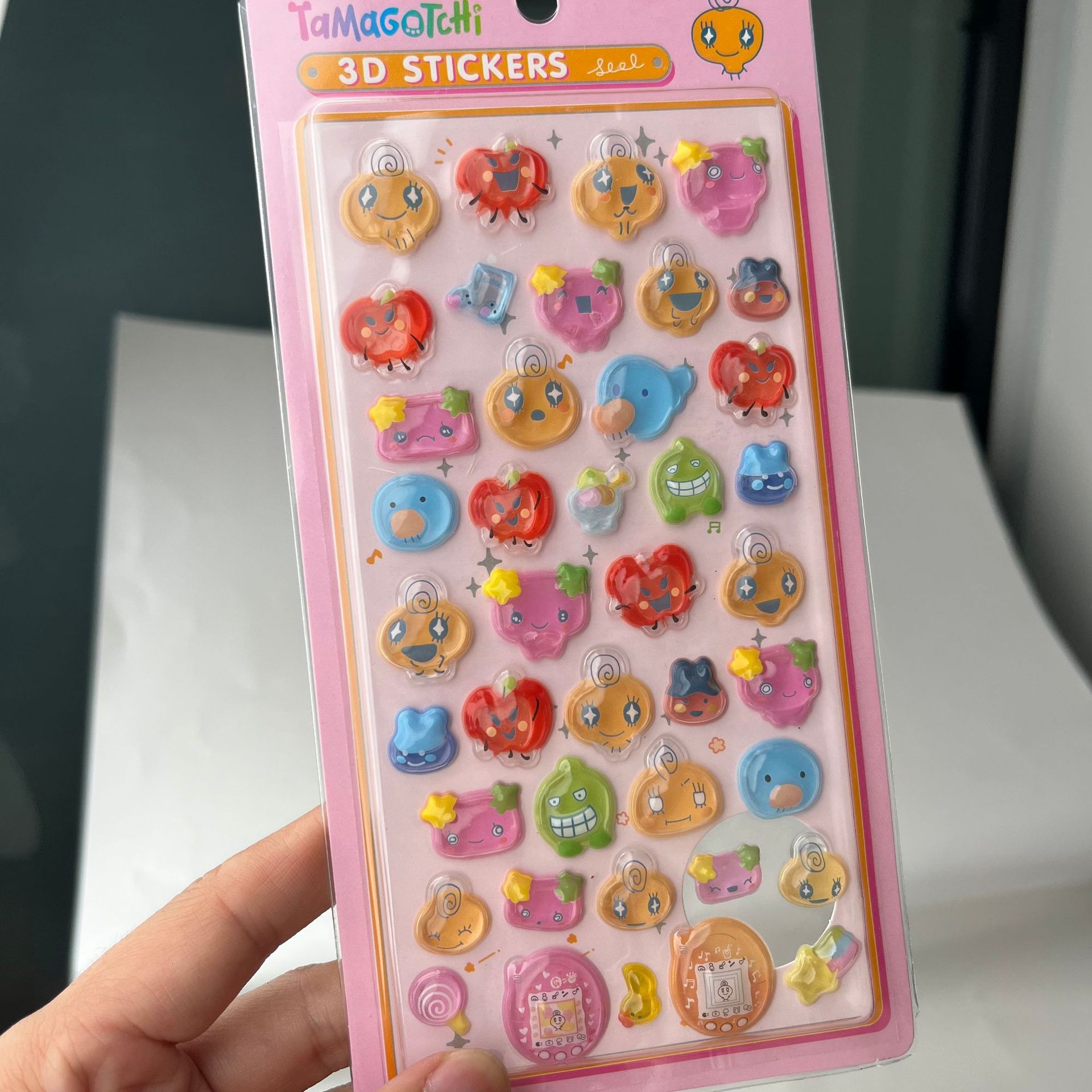 かわいいたまごっち 3D ふわふわステッカーレトロデジタルペ - Laptop Accessories And Parts のレビューと価格